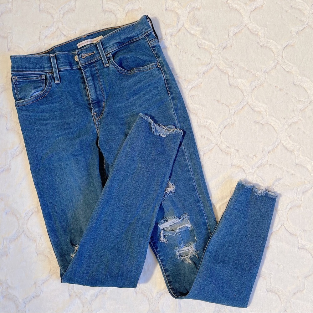 Levi high rise jeans